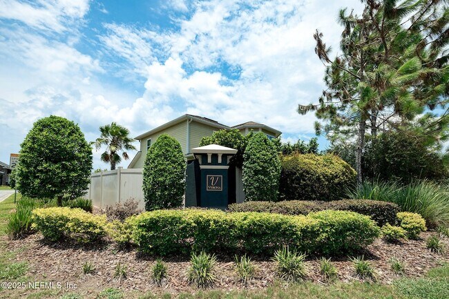 Building Photo - 35 Mercutio Ln