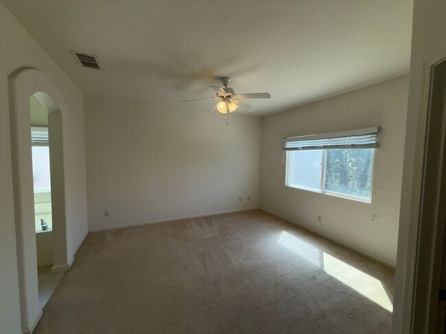 Building Photo - 6220 Orchard Hill Way