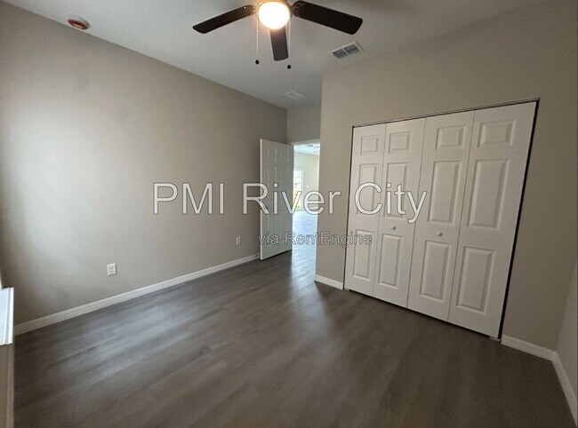 Building Photo - 6715 Bakersfield Dr