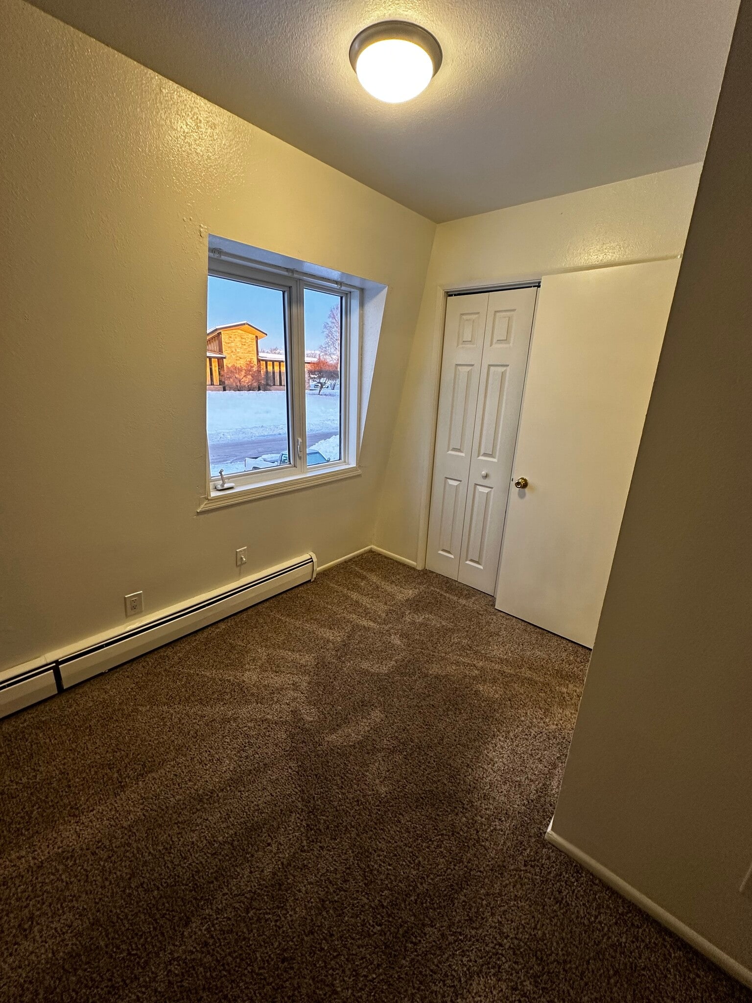 Building Photo - 4104 San Roberto Ave