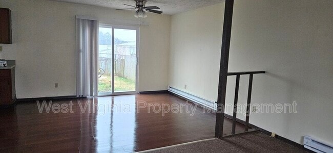 Building Photo - 12 Lair of II