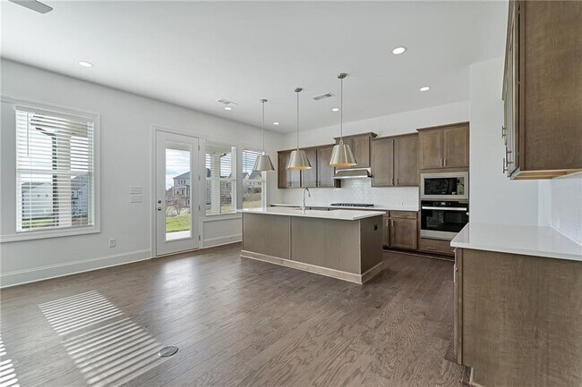 Building Photo - 1066 Winding Br Dr