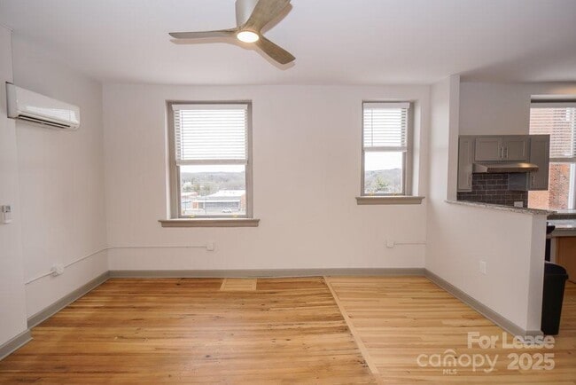 Building Photo - 197 N 2nd St