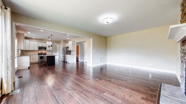 Building Photo - 802 Urton Woods Way
