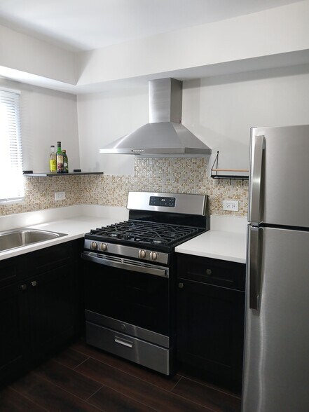 Newly updated kitchen - 15820 Orlan Brook Dr