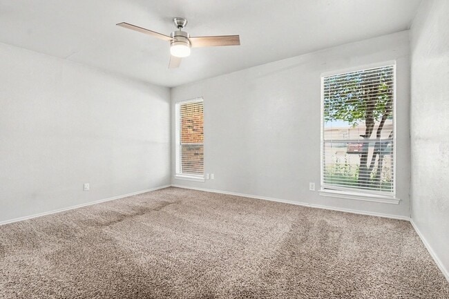 Building Photo - 2201 Jackson Cir