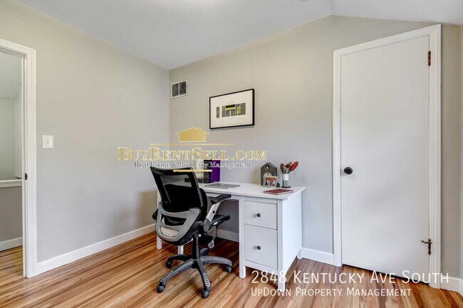 Building Photo - 2848 Kentucky Ave S