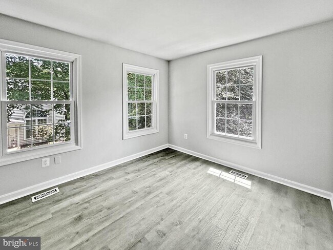 Building Photo - 19008 Amarillo Dr