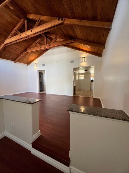 Living room - 8731 Colbath Ave