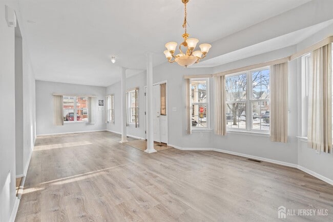 Building Photo - 802 Margaret Ct