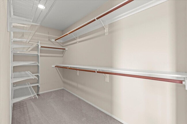 Building Photo - North Las Vegas Beauty – Roomy, Stylish, a...