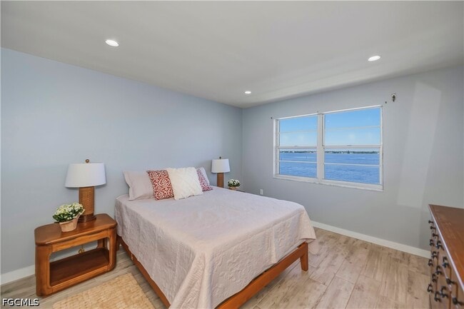 Building Photo - 1900 Clifford St