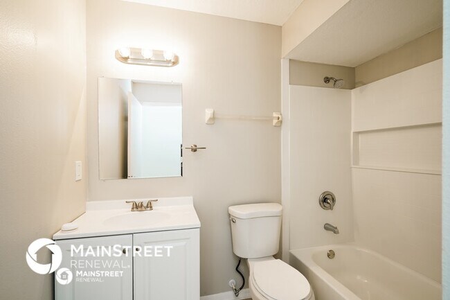 Building Photo - 4 Berry Dr