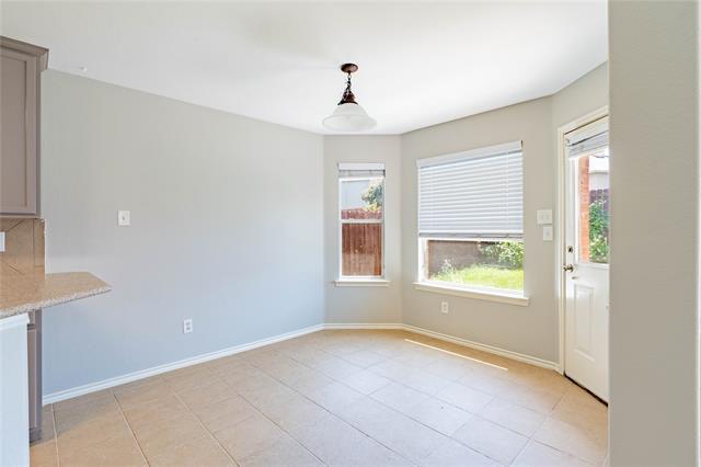 Building Photo - 2012 Meadow View Dr