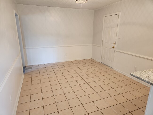 Building Photo - 2808 Nighthawk Dr