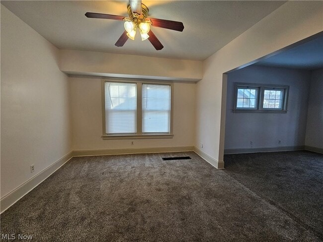 Building Photo - 3430 Beechwood Ave