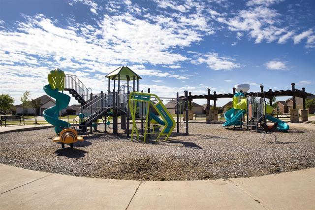 Building Photo - 804 Honey Maple St