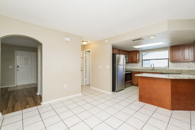 Building Photo - 7643 Limington Dr