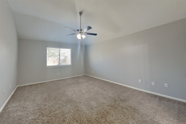 Building Photo - 2519 Fox Water Dr