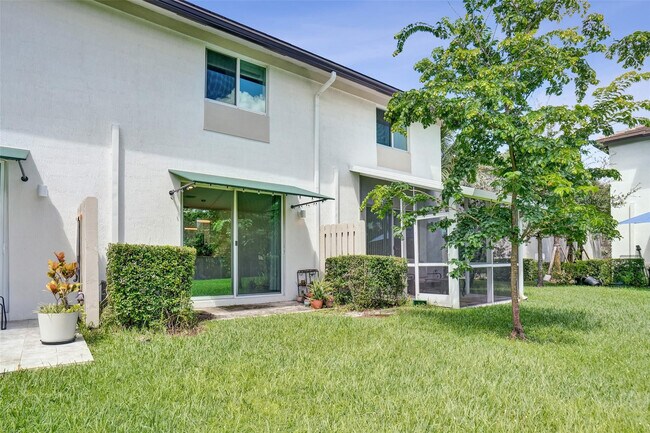 Building Photo - 4748 SW 63rd Terrace