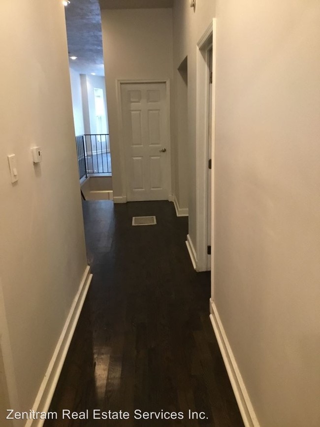 Building Photo - 4623 S Evans Ave