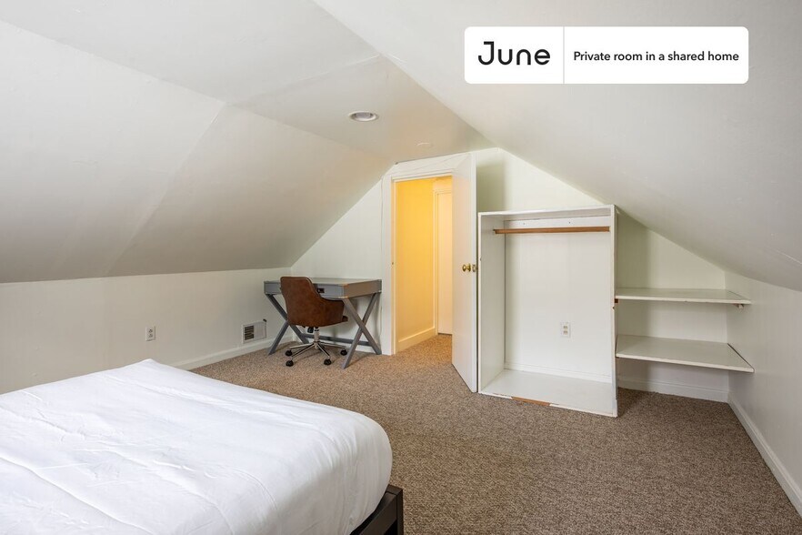 Building Photo - Room in Shared 5 bed/2 bath home