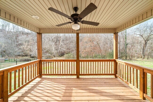 Building Photo - 1709 Rains Rd