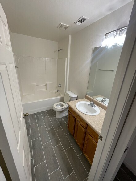 Building Photo - 6686 Palo Verde Ave