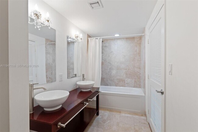 Building Photo - 350 S Miami Ave