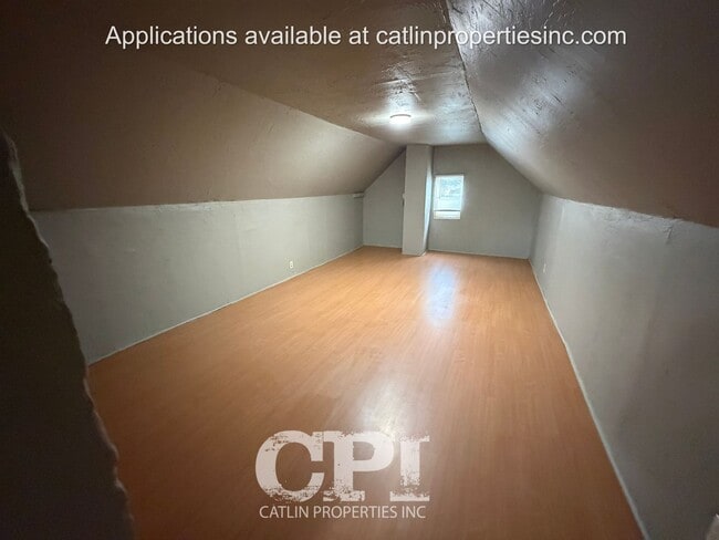 Building Photo - 323.5 15th Ave