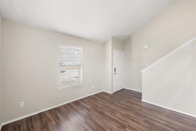 Building Photo - 311 Kings Way Dr