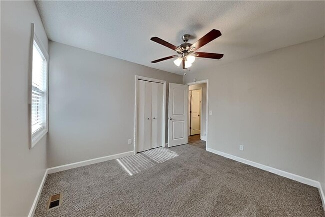 Building Photo - 320 Parsons Branch