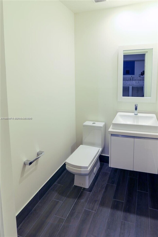 Building Photo - 10501 NW 66th St