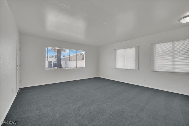 Building Photo - 2016 Linden Ave