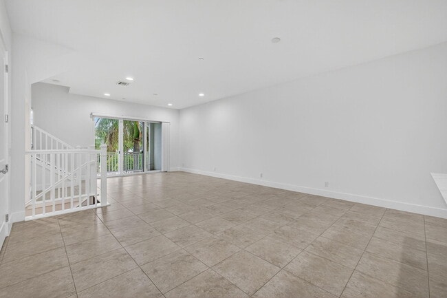 Building Photo - 7089 Edison Pl