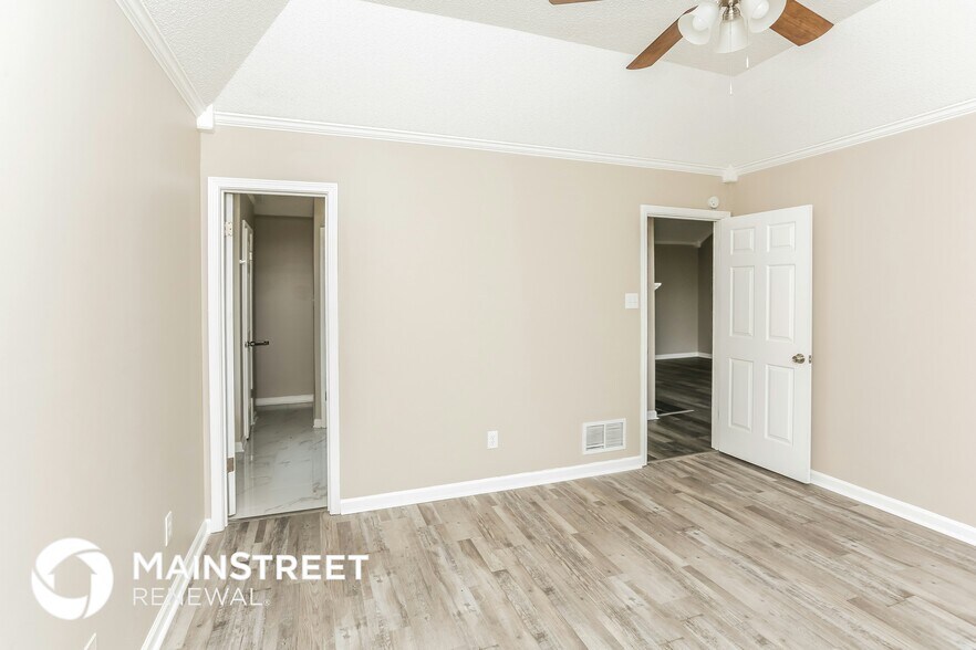 Building Photo - 5299 Shady Ridge Dr