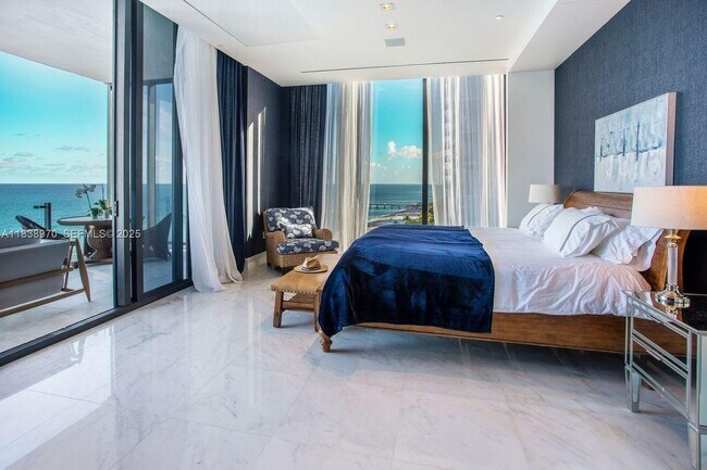 Building Photo - 17141 Collins Ave