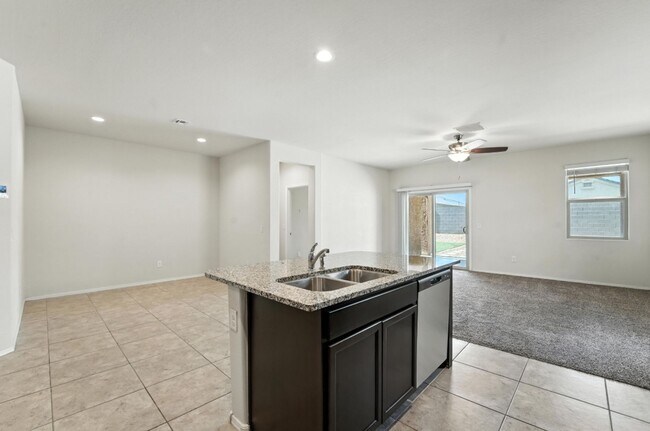 Building Photo - Rare Find! Spacious 3-Bed, 2-Bath + 3-Car ...