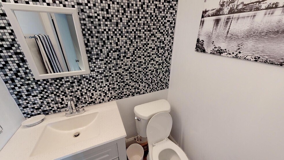 Building Photo - 303 Westbrook Drive