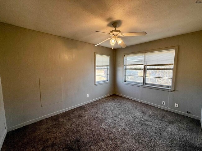 Building Photo - 3013 Lavell Ave