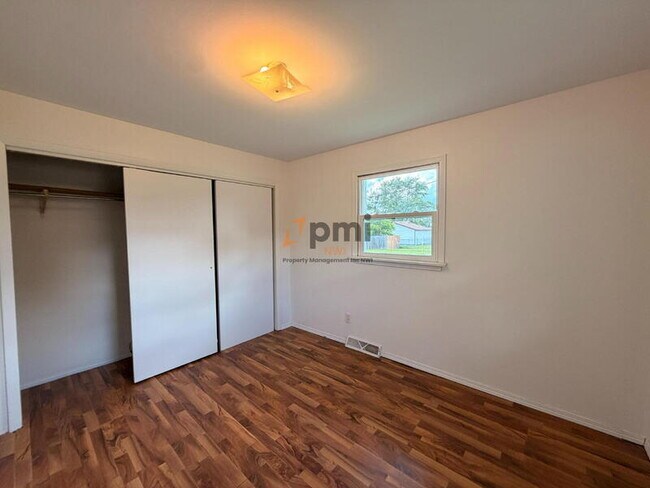 Building Photo - 5588 Tulip Ave