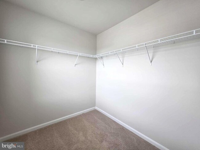 Building Photo - 1424 Sugarplum Ln