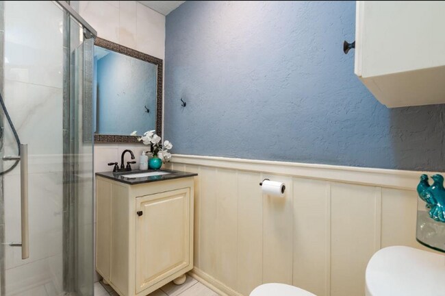 Building Photo - Beautifully Updated 3-Bed, 3-Bath Home in Moore