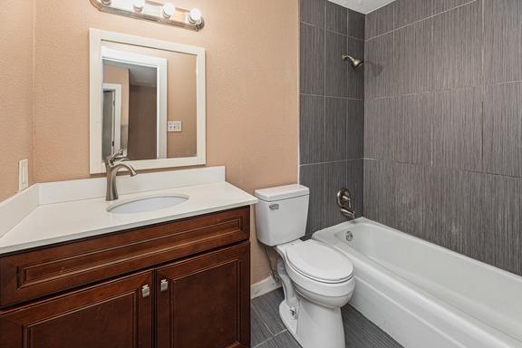 Building Photo - 8524 Dryfield Dr