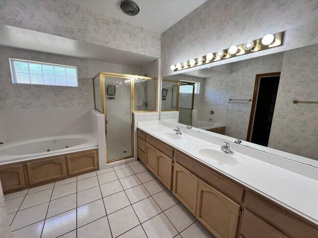 Building Photo - 6851 Rock Canyon Dr