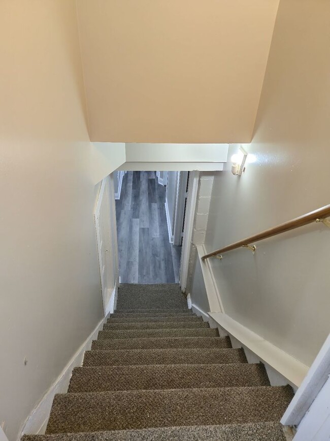 Building Photo - 3240 W 64th Pl