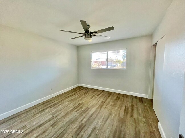 Building Photo - 8226 E Sells Dr