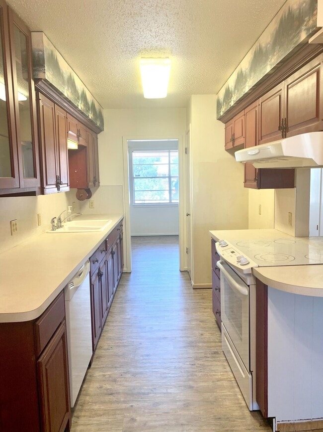 Building Photo - 5423 45th St