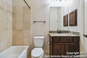 Building Photo - 944 Wilderness Oaks