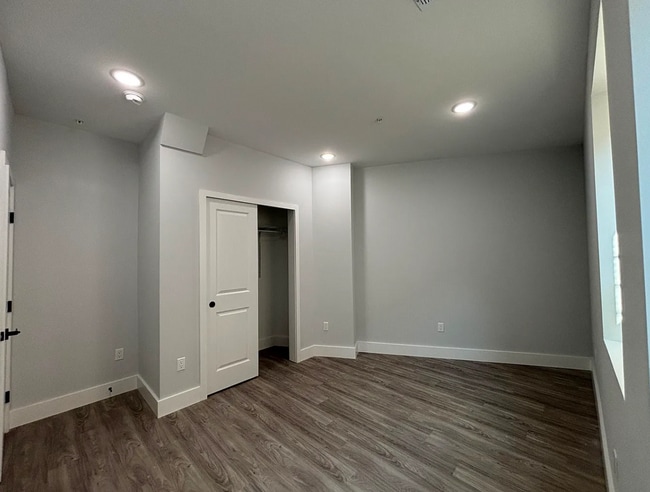Building Photo - 1108 W Dauphin St